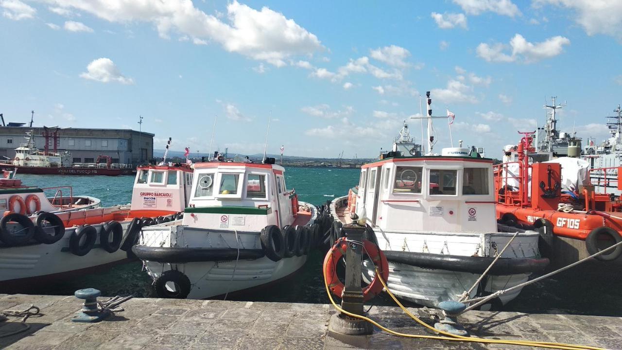 B&B Vecchia Darsena Augusta Zewnętrze zdjęcie