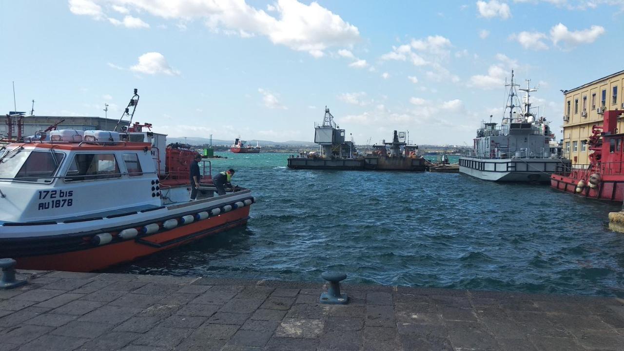 B&B Vecchia Darsena Augusta Zewnętrze zdjęcie